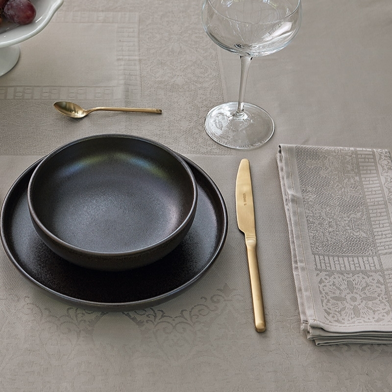 AUBERGINE Tablecloth